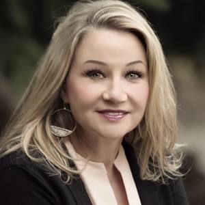 Meet your Posher, Candy